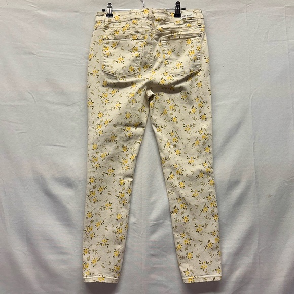 Judy Blue Cream Floral Skinny Jeans size 15/32 - Picture 2 of 7